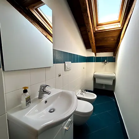 Loft Mansardato Sullo Skyline Di